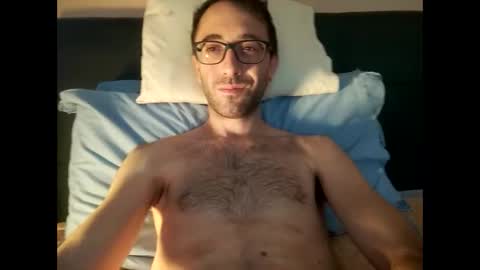 kingstoned online show from 10/18/25, 09:21