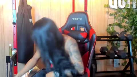 Kim online show from 03/01/25, 01:18