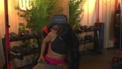 Kim online show from 11/04/25, 12:59