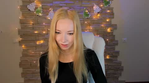 Snapshot of kim_boyd chatting on 12/31/24, 07:42 kim_boyd online show from 12/31/24, 07:42