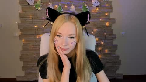 Snapshot of kim_boyd chatting on 01/02/25, 12:03 kim_boyd online show from 01/02/25, 12:03