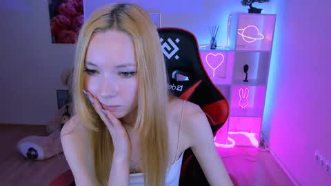 Snapshot of kim_boyd chatting on 01/23/25, 03:54 kim_boyd online show from 01/23/25, 03:54