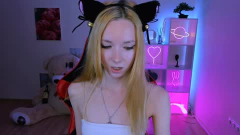 Snapshot of kim_boyd chatting on 01/25/25, 06:24 kim_boyd online show from 01/25/25, 06:24