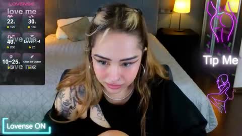 Kim online show from 11/04/25, 10:14