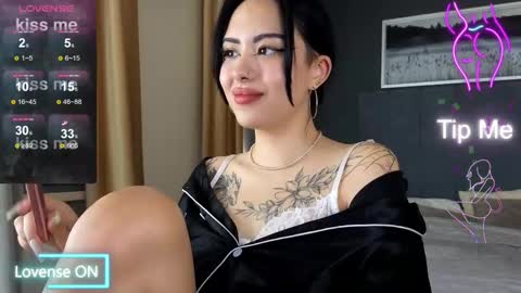 Kim online show from 12/14/25, 08:52