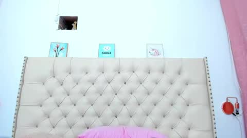 Snapshot of kim_eli chatting on 12/16/24, 01:53 kim_eli online show from 12/16/24, 01:53