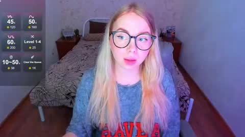 Snapshot of kim_girl_next_door chatting on 02/16/26, 12:56 KIM online show from 02/16/26, 12:56