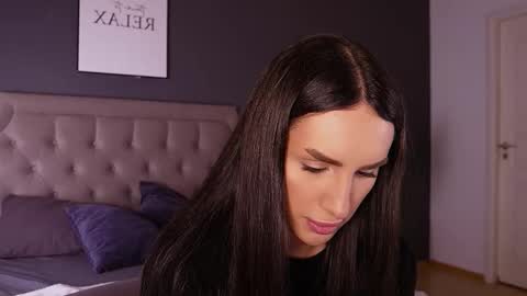 Kim Oberlin online show from 12/04/25, 11:30