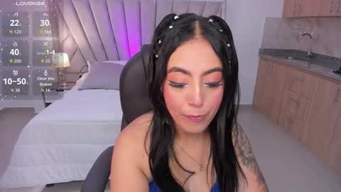 kim online show from 11/10/25, 11:09