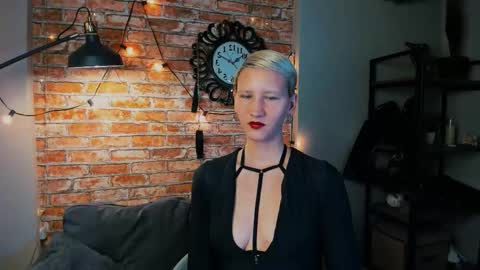 Snapshot of kim_waite chatting on 09/20/25, 02:51 Kim online show from 09/20/25, 02:51