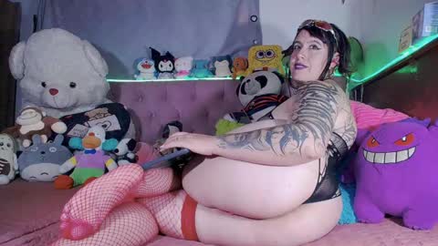 Snapshot of kimberkiss_19_ chatting on 10/29/25, 03:58 vivi independent model  online show from 10/29/25, 03:58