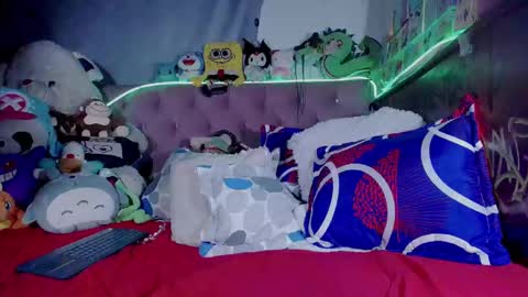 vivi independent model  online show from 03/22/26, 01:53