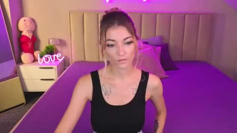 Snapshot of kimberlly_smith chatting on 07/09/26, 11:42 kimberlly_smith online show from 07/09/26, 11:42