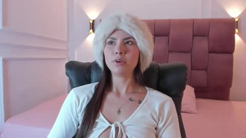 Kim online show from 03/08/25, 02:23