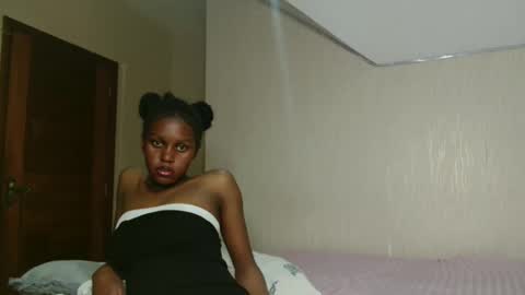 Snapshot of kimberly_chloe chatting on 05/08/26, 07:30 Kimberly online show from 05/08/26, 07:30
