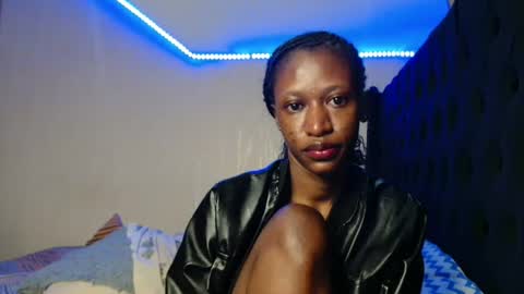 Snapshot of kimberly_chloe chatting on 06/15/26, 07:27 Kimberly online show from 06/15/26, 07:27