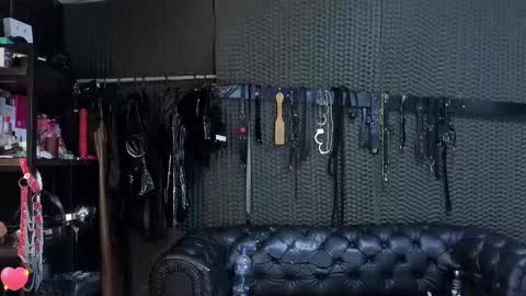  KIMBERLY SWAN  online show from 10/05/25, 11:24