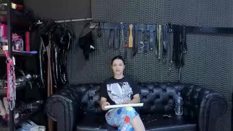  KIMBERLY SWAN  online show from 10/21/25, 05:35