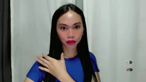 Snapshot of kimberly_tart chatting on 02/15/25, 10:11 Kimberly online show from 02/15/25, 10:11