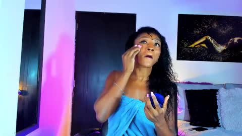 Kimberly Banks online show from 01/12/25, 10:02