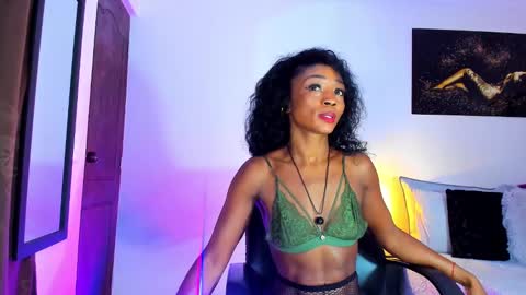 Kimberly Banks online show from 02/27/25, 07:26