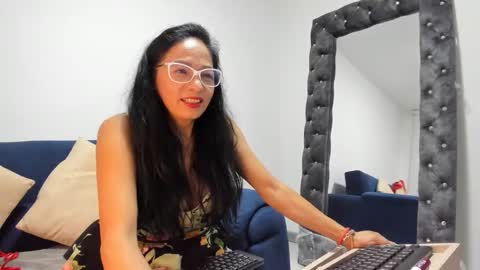 Kimberly online show from 05/03/26, 12:49