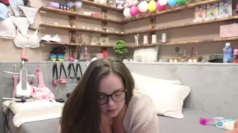Snapshot of kimberlycaprice chatting on 02/22/25, 05:12 kimberlycaprice online show from 02/22/25, 05:12
