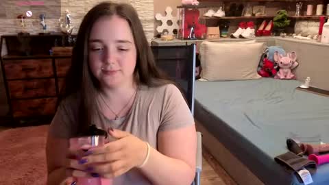 Snapshot of kimberlycaprice chatting on 05/23/26, 02:43 kimberlycaprice online show from 05/23/26, 02:43