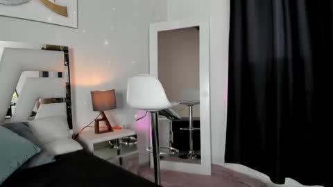 Snapshot of kimberlycoxxx chatting on 12/22/24, 11:20 kimberly online show from 12/22/24, 11:20