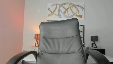 Snapshot of kimberlycoxxx chatting on 02/11/25, 11:01 kimberly online show from 02/11/25, 11:01