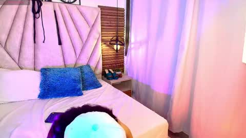 kimberlyfox_t online show from 04/17/26, 02:20