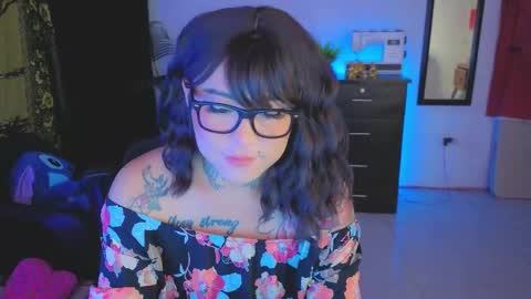 Kimberly Polizzi     online show from 09/16/25, 02:34