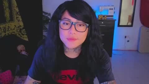 Kimberly Polizzi     online show from 09/16/25, 11:06