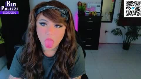 Kimberly Polizzi     online show from 10/18/25, 02:58