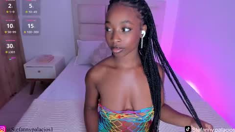 Snapshot of kimberlylenox chatting on 11/10/25, 10:42 Queen Kim online show from 11/10/25, 10:42