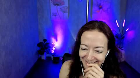 Kimberly online show from 02/09/25, 04:40