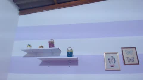 Kim  online show from 10/25/25, 06:46