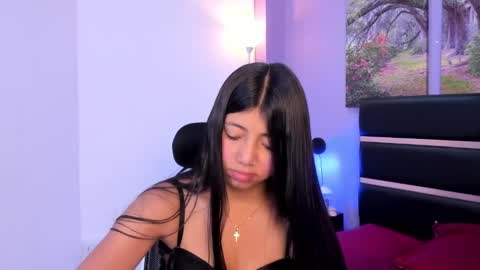 Kimberly Villalobos online show from 02/06/25, 11:43