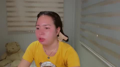 Snapshot of kimbratx chatting on 12/15/24, 10:47 kimbratx online show from 12/15/24, 10:47