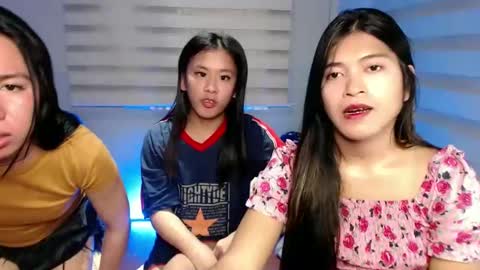 Snapshot of kimbratx chatting on 01/23/25, 06:49 kimbratx online show from 01/23/25, 06:49