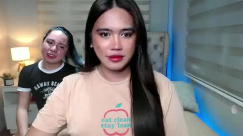 Snapshot of kimbratx chatting on 02/10/25, 02:19 kimbratx online show from 02/10/25, 02:19