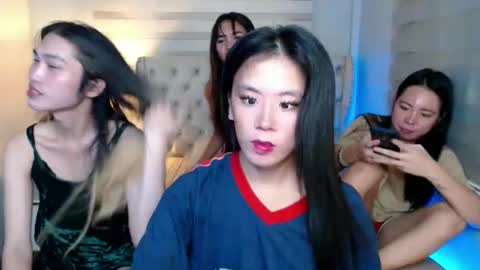 Snapshot of kimbratx chatting on 02/12/25, 01:41 kimbratx online show from 02/12/25, 01:41