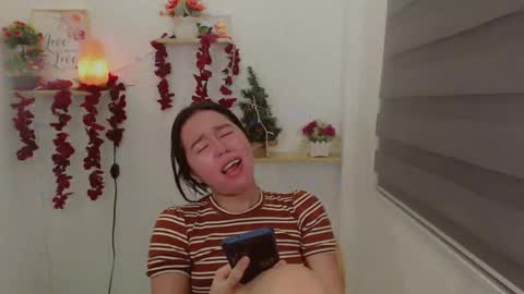 Snapshot of kimbratx chatting on 02/19/25, 01:29 kimbratx online show from 02/19/25, 01:29