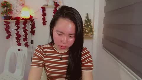 Snapshot of kimbratx chatting on 02/28/25, 03:26 kimbratx online show from 02/28/25, 03:26