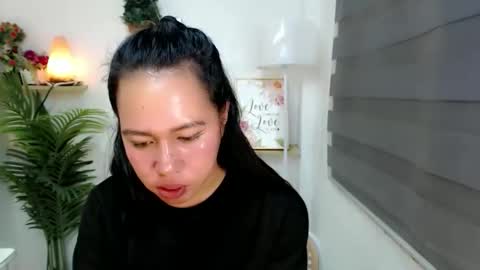 Snapshot of kimbratx chatting on 10/02/25, 12:17 kimbratx online show from 10/02/25, 12:17