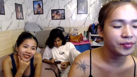 kimchuueee online show from 08/07/26, 12:29
