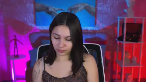 kimclarks online show from 11/08/25, 12:27