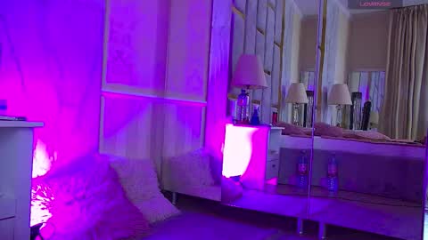 kimdessire online show from 12/20/25, 03:19