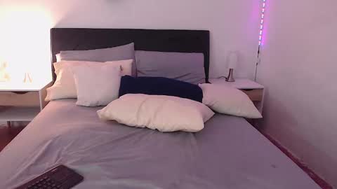 KimGeorgia online show from 01/29/25, 03:22