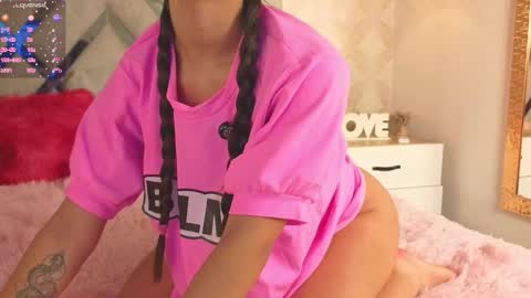 kimhilton online show from 11/22/25, 04:22